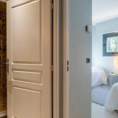 Appartamento 2-br With Terrace & Swimming Pool