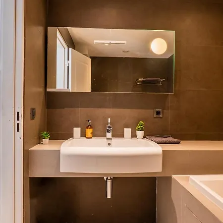 2-br With Terrace & Swimming Pool